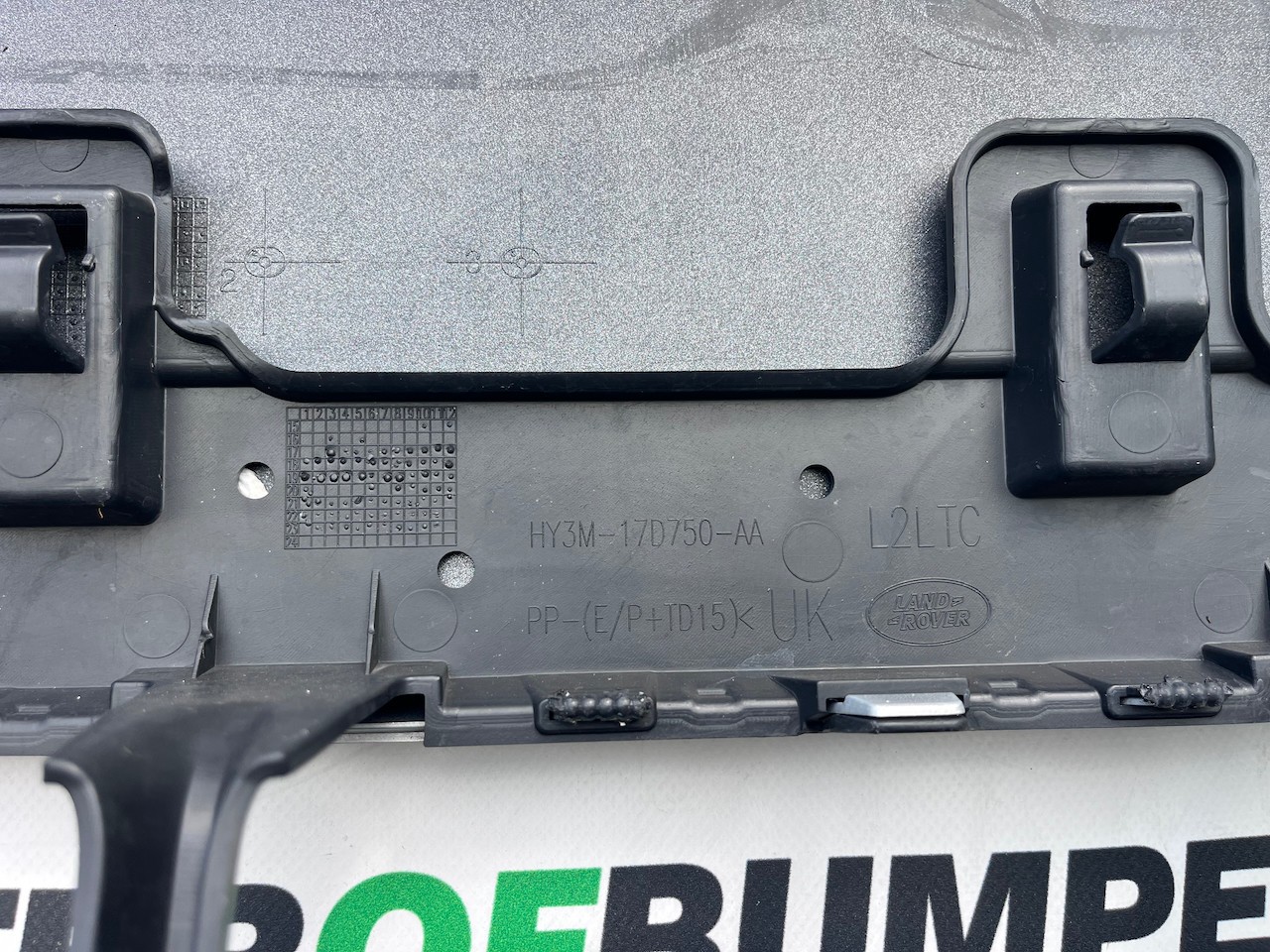Land Rover Discovery R Dynamic Hse 2022-2026 Front Bumper 6 Pdc Genuine [p738]