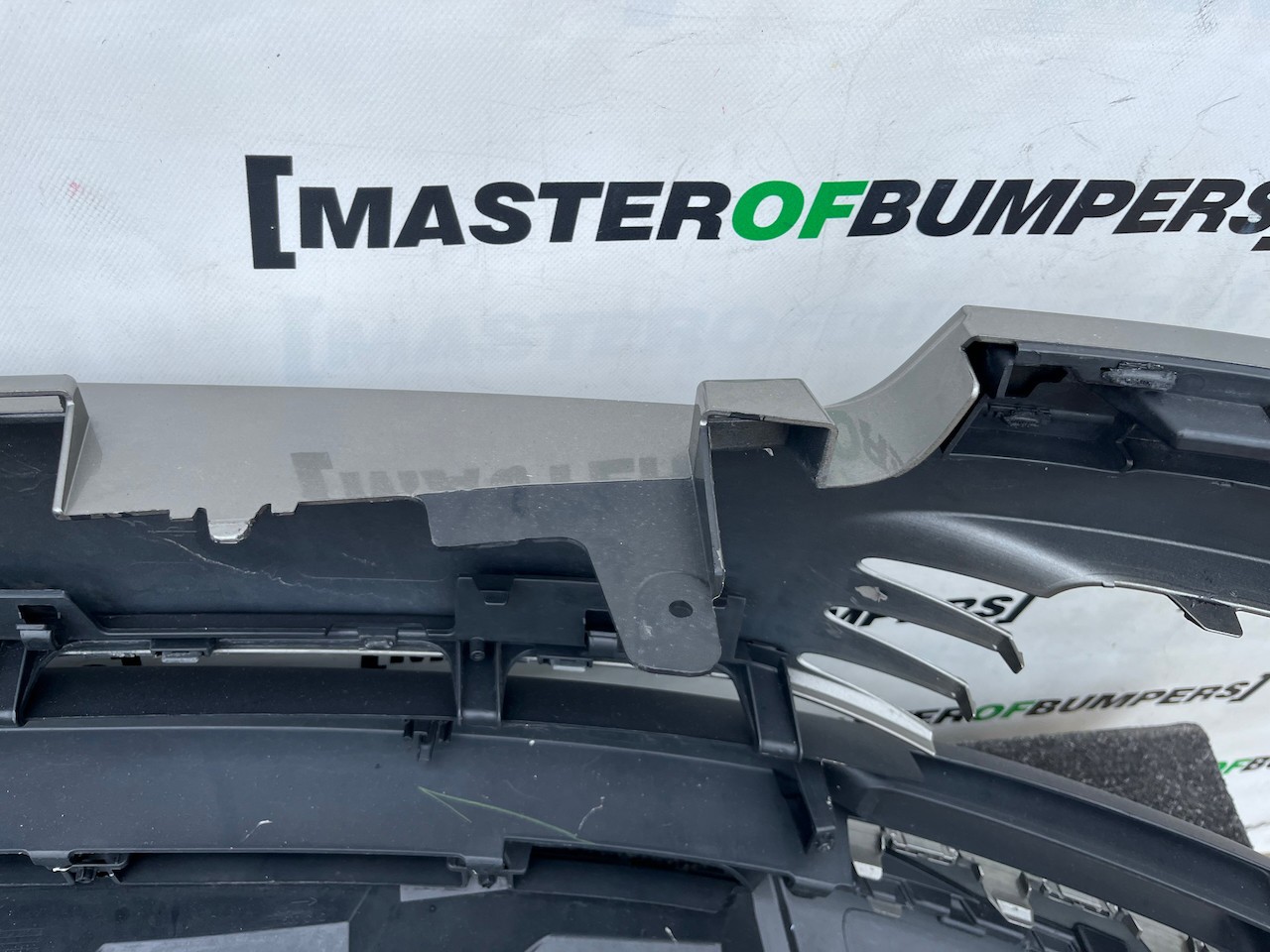 Range Rover Vouge L405 2012-2017 Front Bumper 6 Pdc Genuine [p775]
