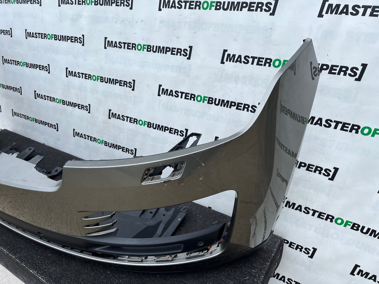 Range Rover Vouge L405 2012-2017 Front Bumper 6 Pdc Genuine [p775]
