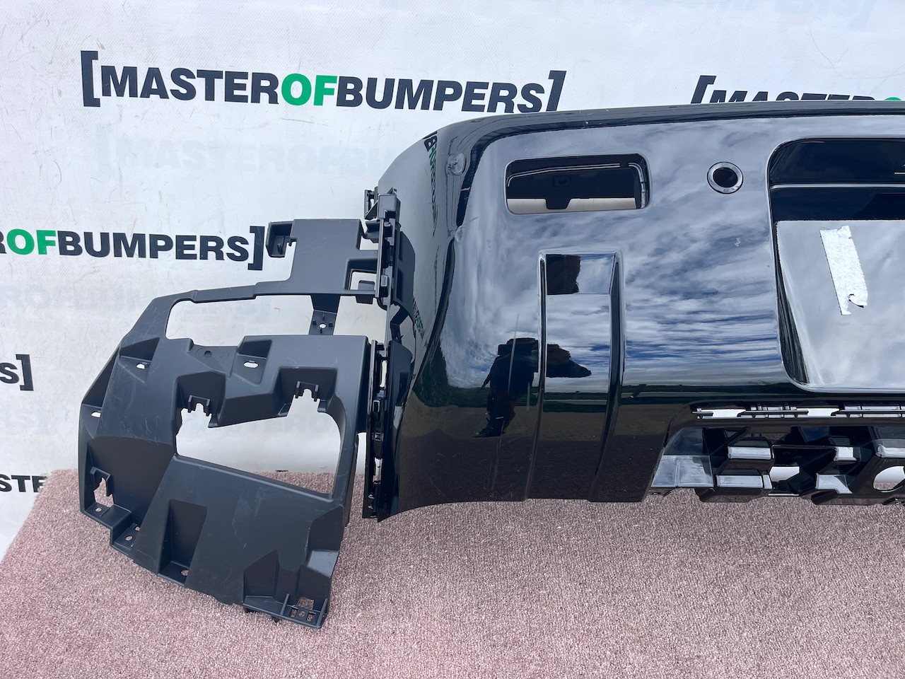 Land Rover Defender S D200 Suv 2019-2024 Rear Bumper Pdc Genuine [p801]