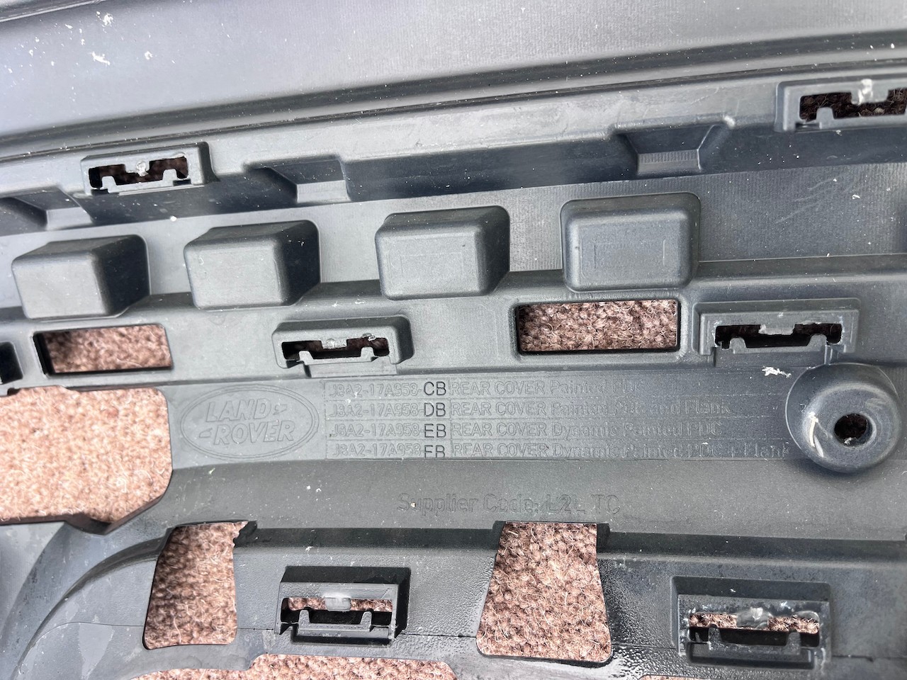 Range Rover Velar Hse R Dynamic D240 Diesel 2017-2022 Rear Bumper Genuine [p806]