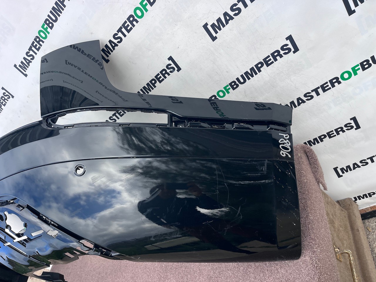 Range Rover Velar Hse R Dynamic D240 Diesel 2017-2022 Rear Bumper Genuine [p806]