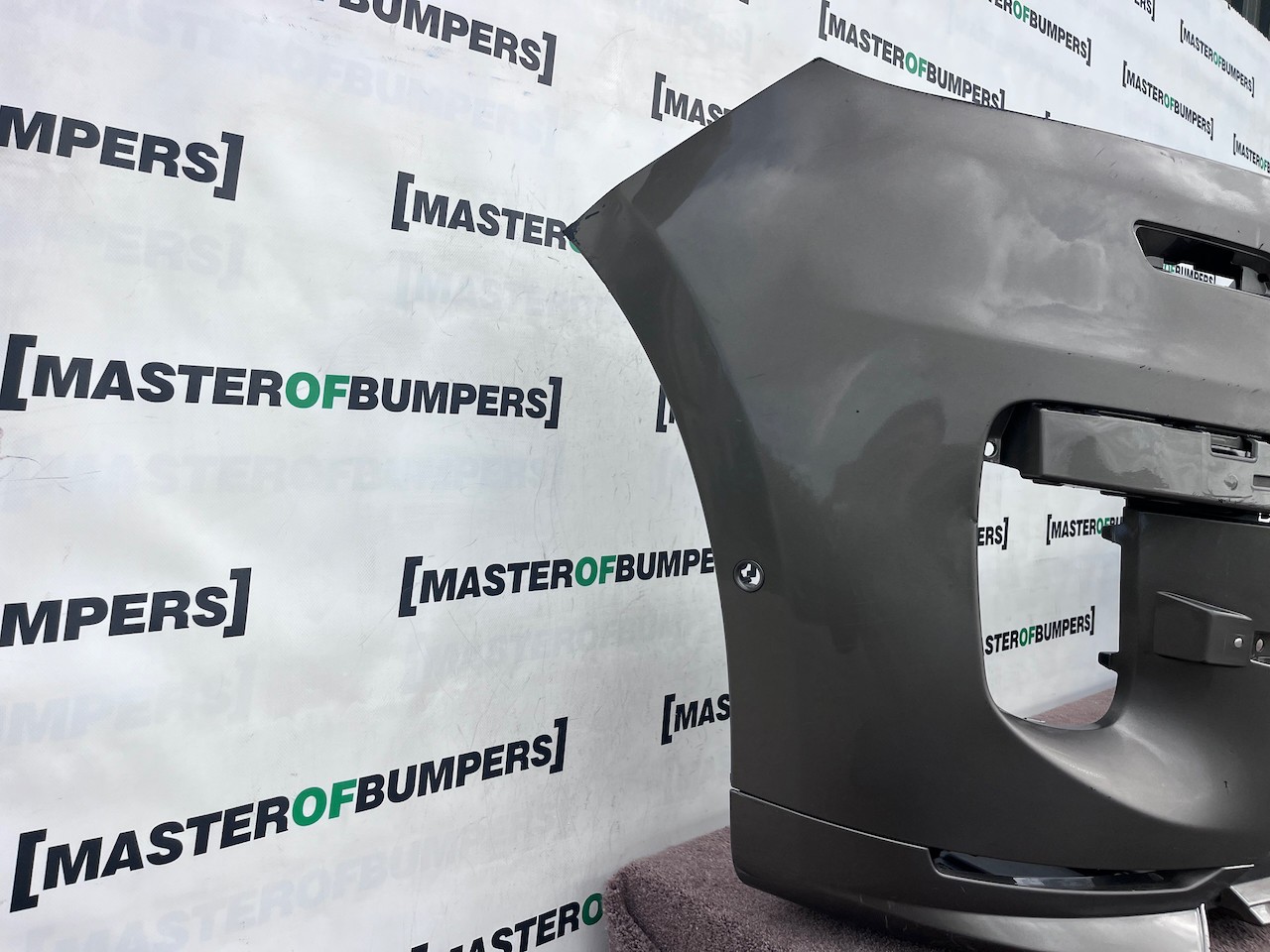 Range Rover Sport L461 Suv 2022-2025 Front Bumper 6 Pdc Jets Genuine [p823]