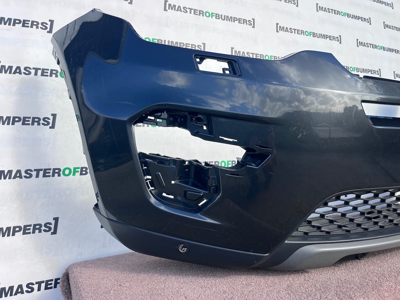 Land Rover Discovery Sport Hse 2015-2019 Front Bumper 4 Pdc Genuine [p816]