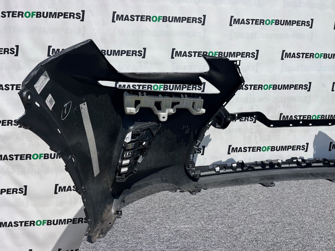 Lexus Nx 300h F Sport Nx300h 2018-2021 Front Bumper 4 Pdc Genuine [t524]