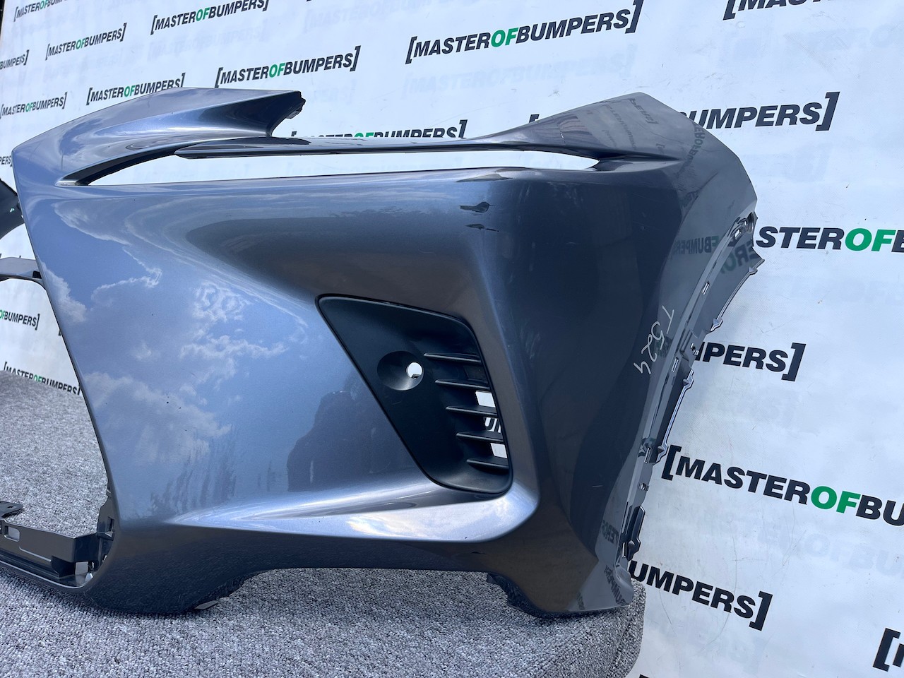 Lexus Nx 300h F Sport Nx300h 2018-2021 Front Bumper 4 Pdc Genuine [t524]