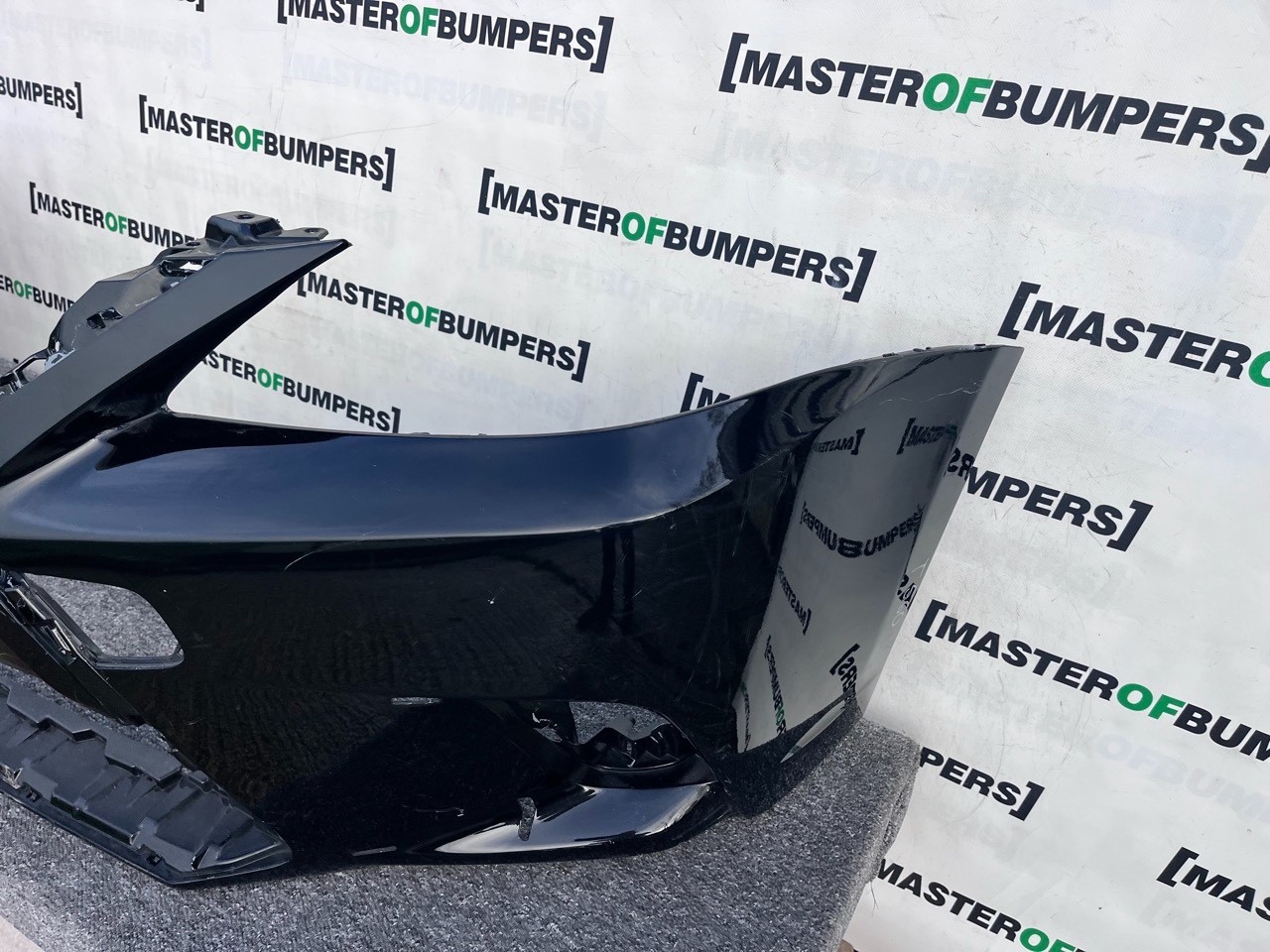 Lexus Ct200h Luxury 2nd Lift  2017-22 Front Bumper No Pdc No Jets Genuine [t560]