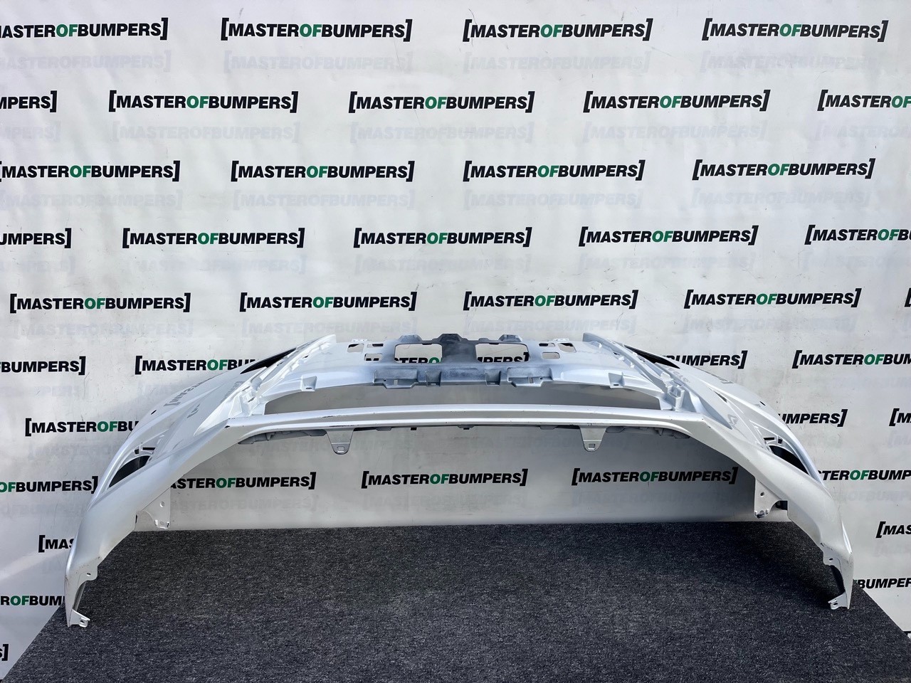 Lexus Ct200h Executive 2nd Lift  2017-22 Front Bumper 4 Pdc Genuine [t561]