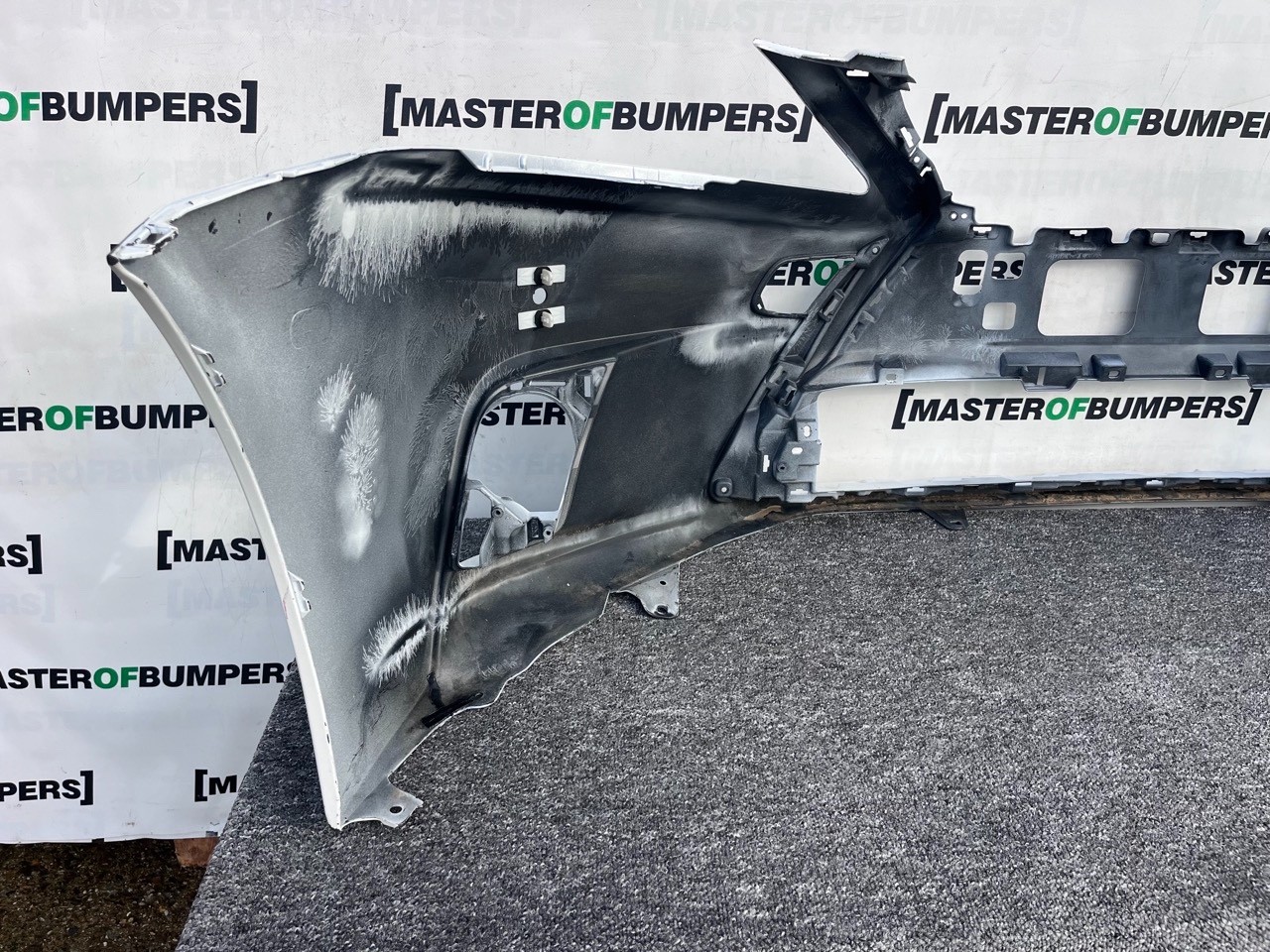 Lexus Ct200h Executive 2nd Lift  2017-22 Front Bumper 4 Pdc Genuine [t562]