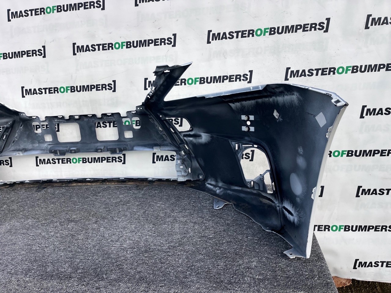 Lexus Ct200h Executive 2nd Lift  2017-22 Front Bumper 4 Pdc Genuine [t562]