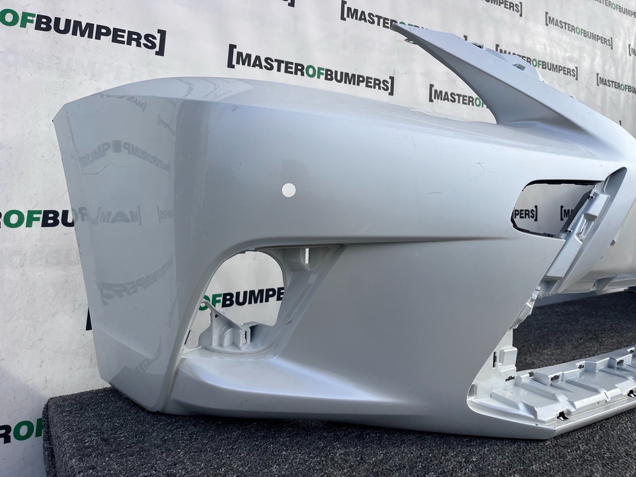 Lexus Ct200h Executive 2nd Lift  2017-22 Front Bumper 4 Pdc Genuine [t562]