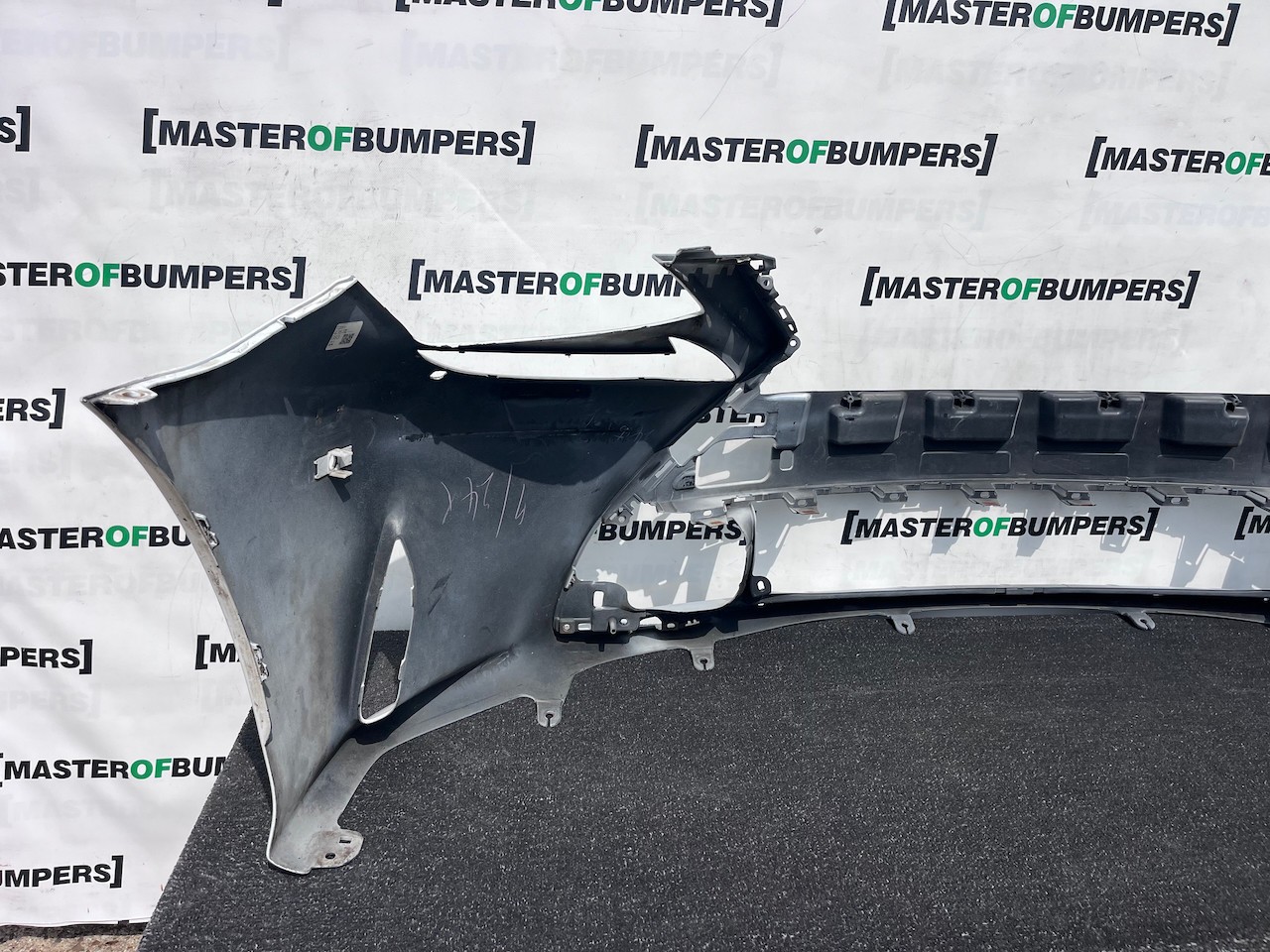Lexus Rc300h F Sport Rc 300 H 2016-2019 Front Bumper 6 Pdc Genuine [t655]