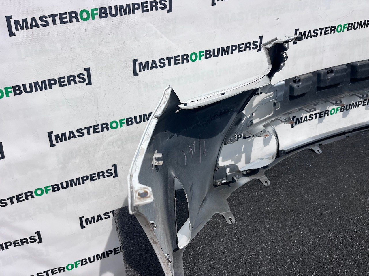 Lexus Rc300h F Sport Rc 300 H 2016-2019 Front Bumper 6 Pdc Genuine [t655]