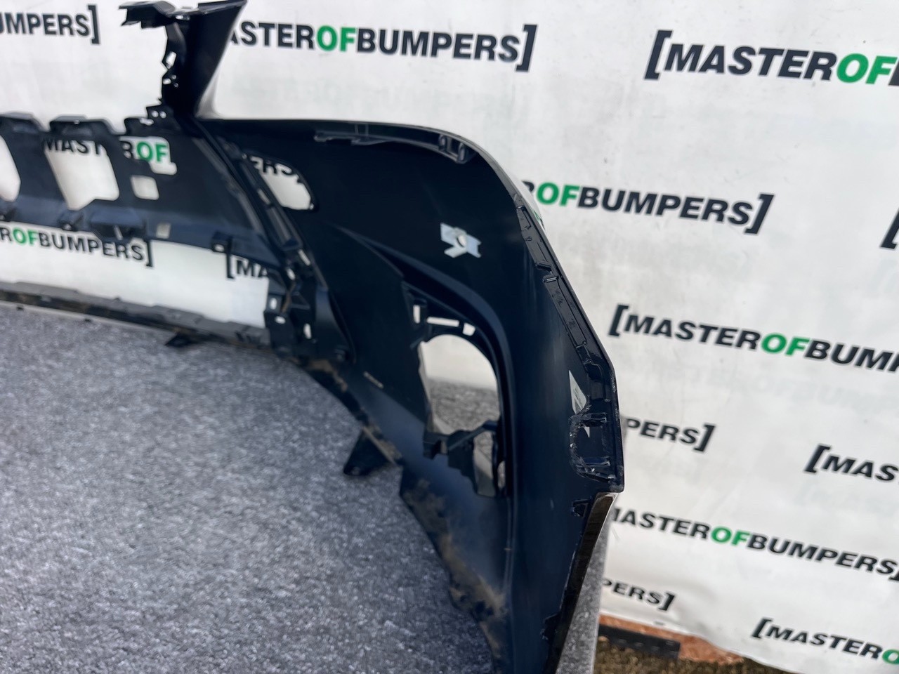 Lexus Ct200h Sport 2nd Lift  2017-2022 Front Bumper 4 Pdc Genuine [t563]