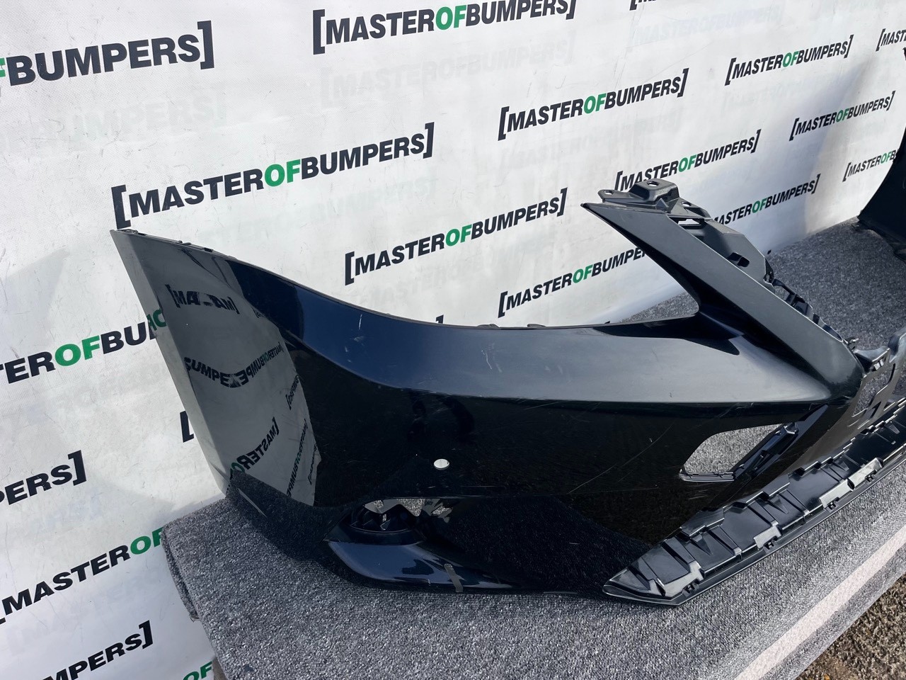 Lexus Ct200h Sport 2nd Lift  2017-2022 Front Bumper 4 Pdc Genuine [t563]