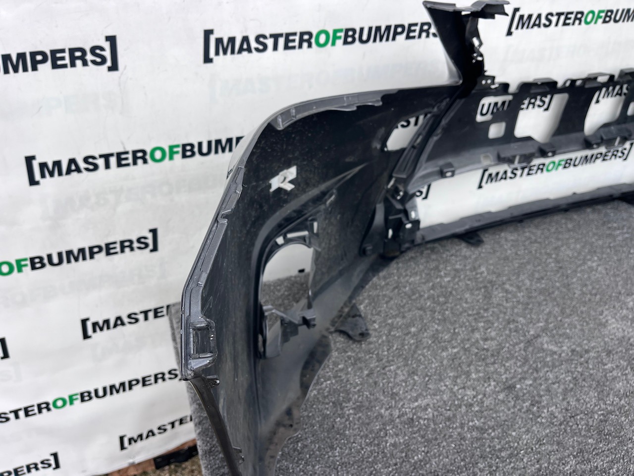 Lexus Ct200h Luxury 2nd Lift  2017-22 Front Bumper 4 Pdc No Jets Genuine [t566]