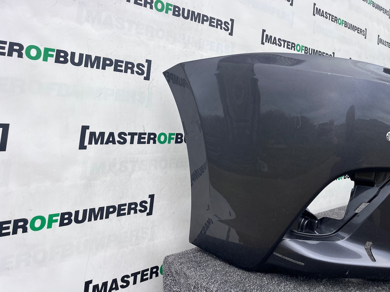 Lexus Ct200h Luxury 2nd Lift  2017-22 Front Bumper 4 Pdc No Jets Genuine [t566]