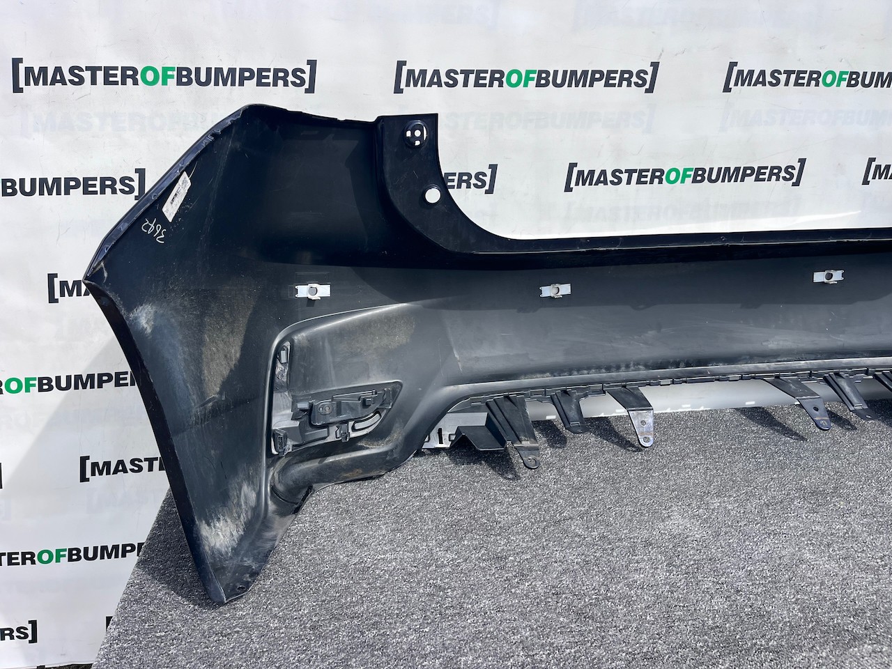 Lexus Ct200h Luxury Lift  2014-2020 Rear Bumper 4 Pdc Genuine [t617]