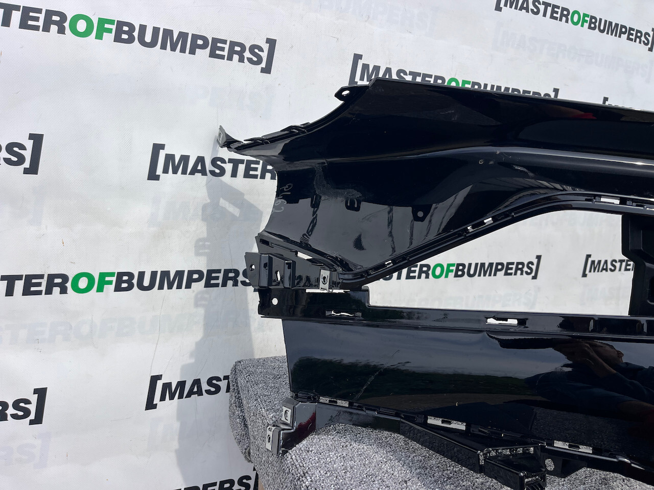 Lotus Eletre Electric Suv 2023-on Front Bumper Moulding Genuine [p462]