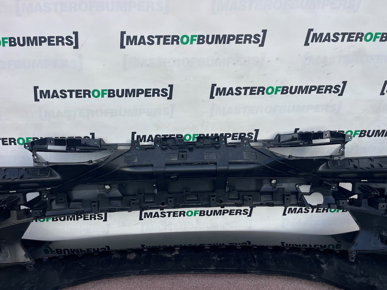 Lotus Eletre Ev Mpv Hybrid Plug In 2024-2027 Front Bumper Pdc Genuine [p822]