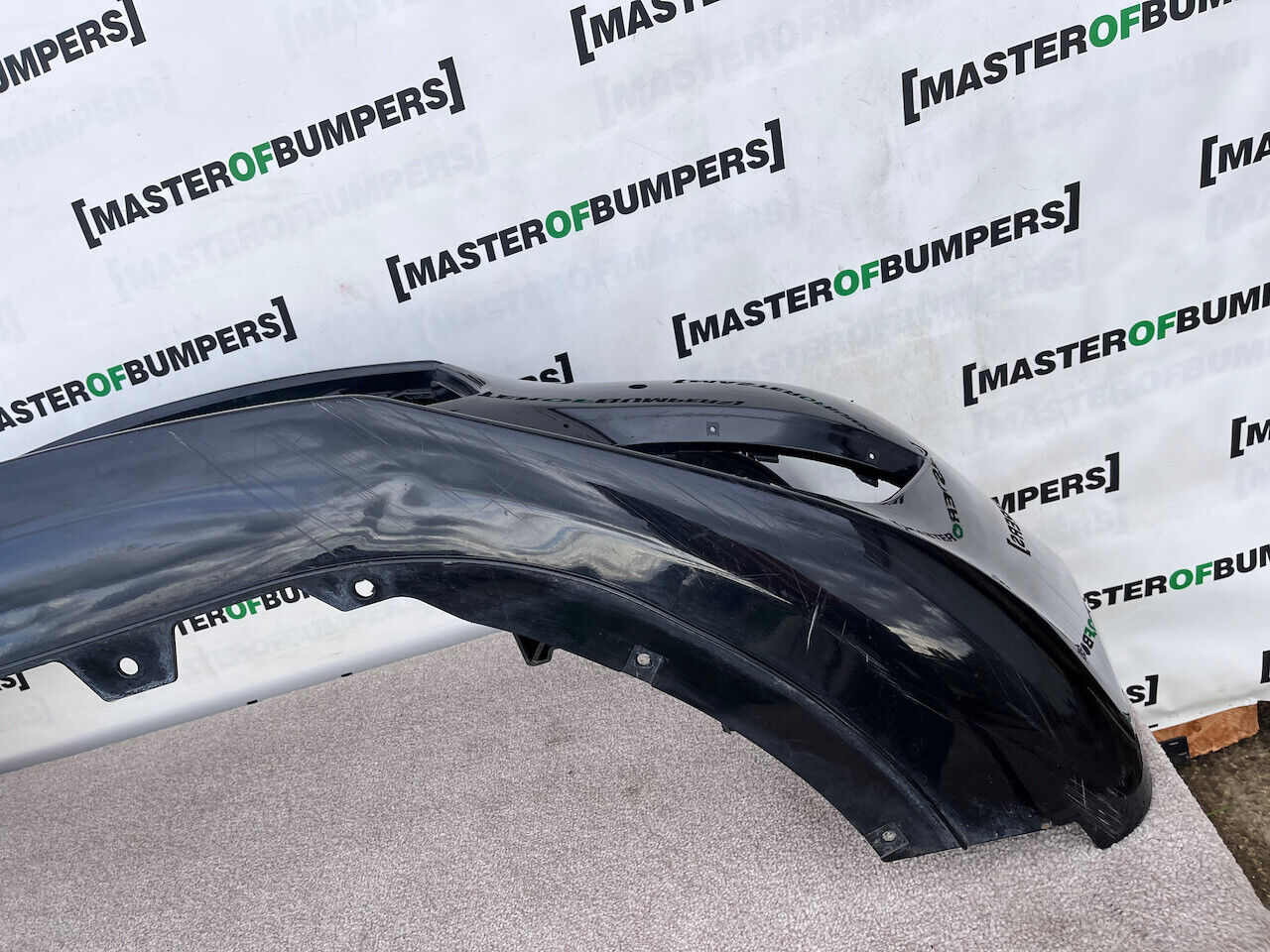 Maserati Ghibli Granlusso S 2018 - On Front Bumper 6 Pdc Genuine [p20]