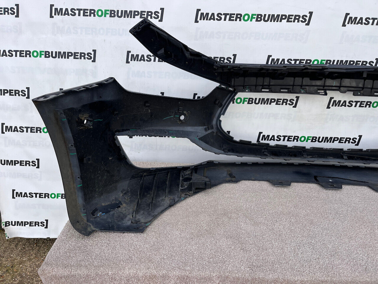 Maserati Ghibli Granlusso S 2018 - On Front Bumper 6 Pdc Genuine [p20]