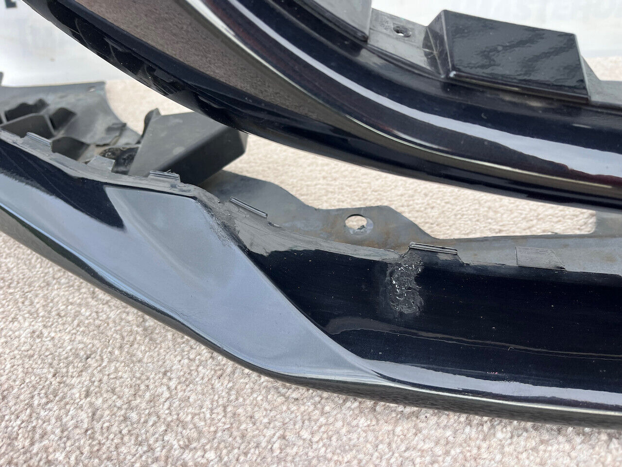 Maserati Ghibli Granlusso S 2018 - On Front Bumper 6 Pdc Genuine [p20]