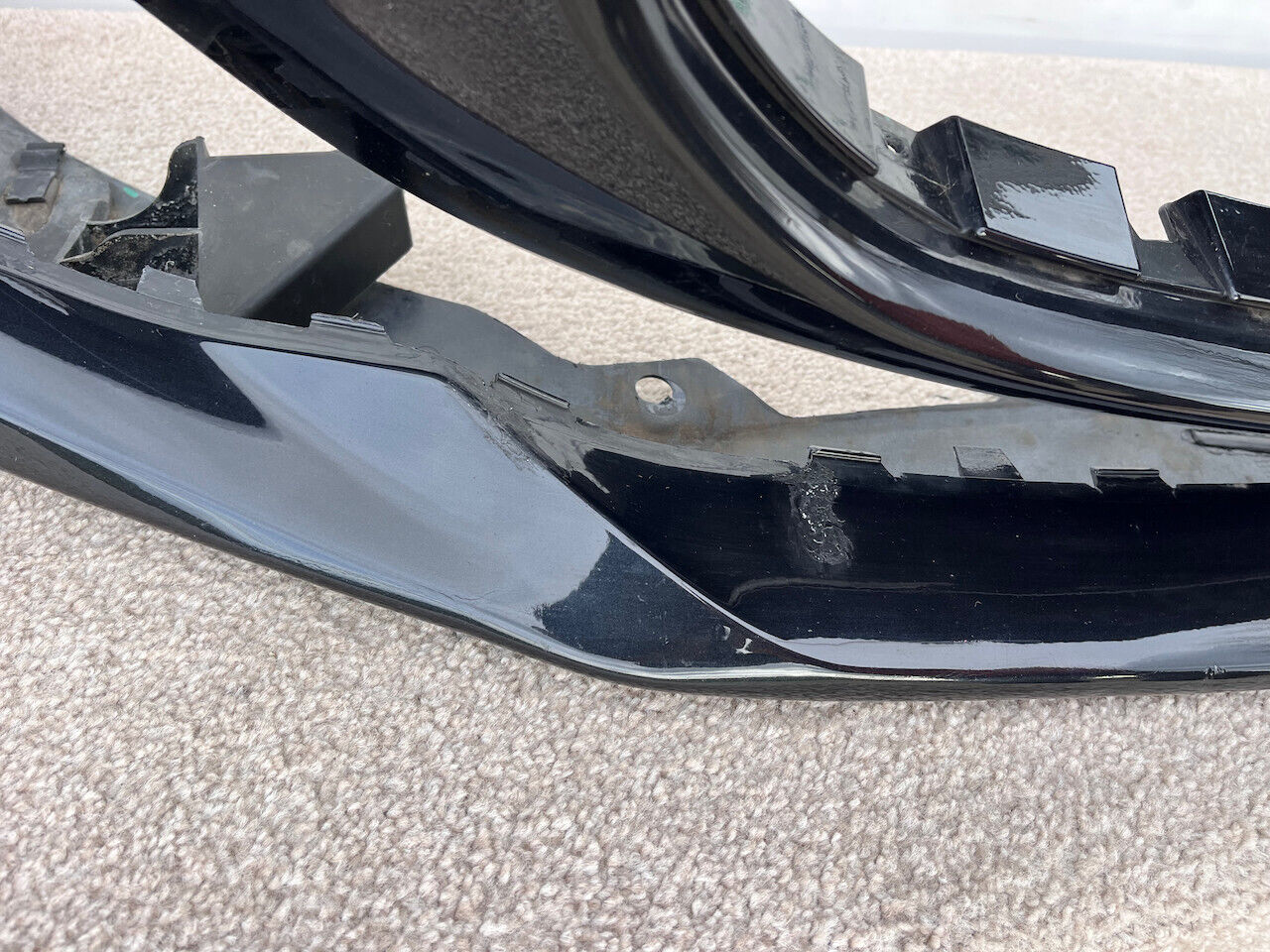 Maserati Ghibli Granlusso S 2018 - On Front Bumper 6 Pdc Genuine [p20]