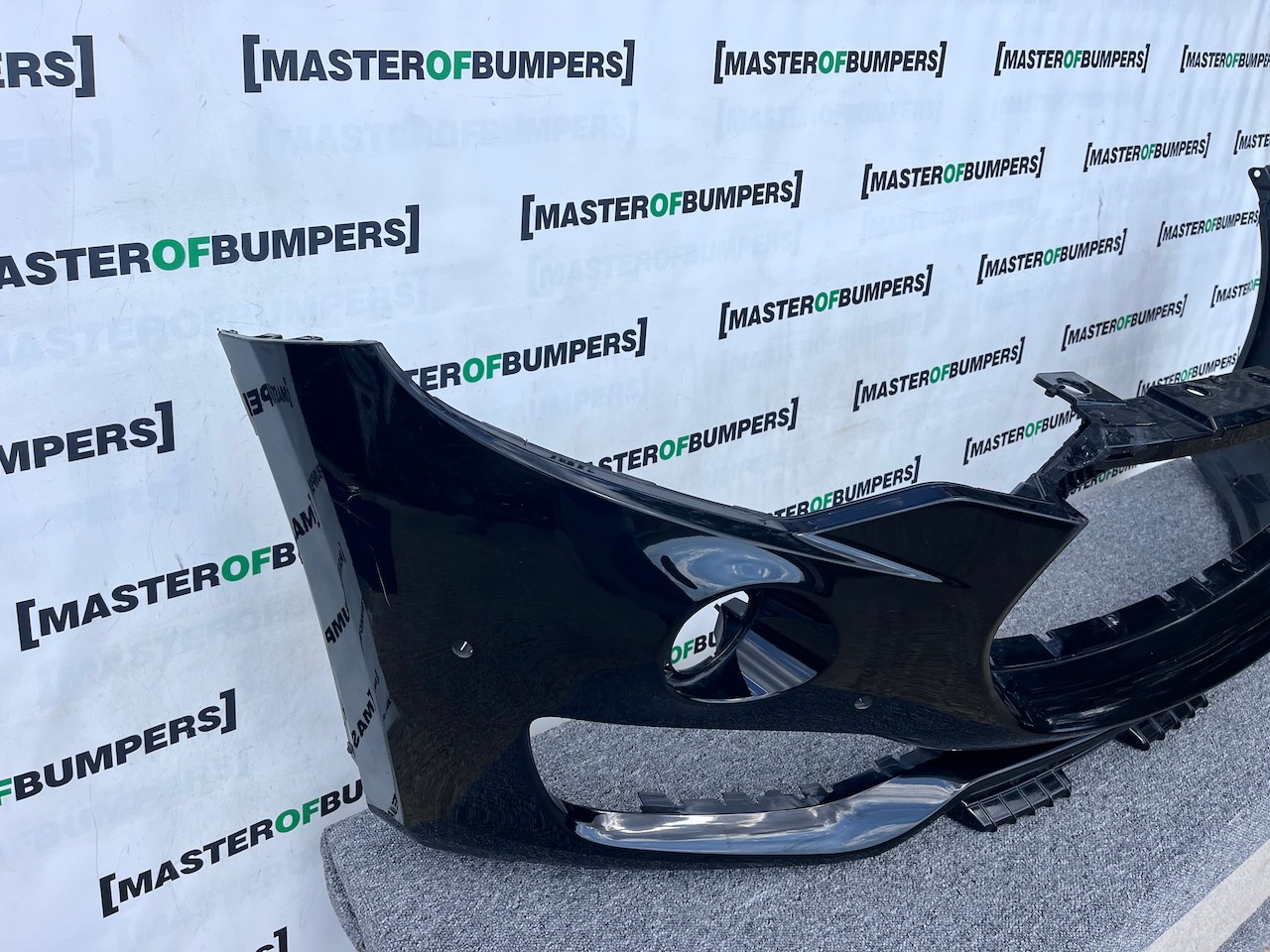 Maserati Levante V6 Zf Suv 4wd 2017 - 2021 Front Bumper 6 Pdc Genuine [p721]