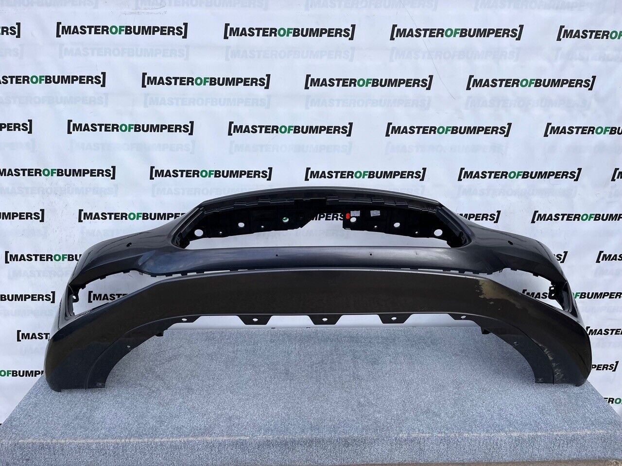 Maserati Ghibli Granlusso S 2018 - On Front Bumper Grey Genuine [p729]