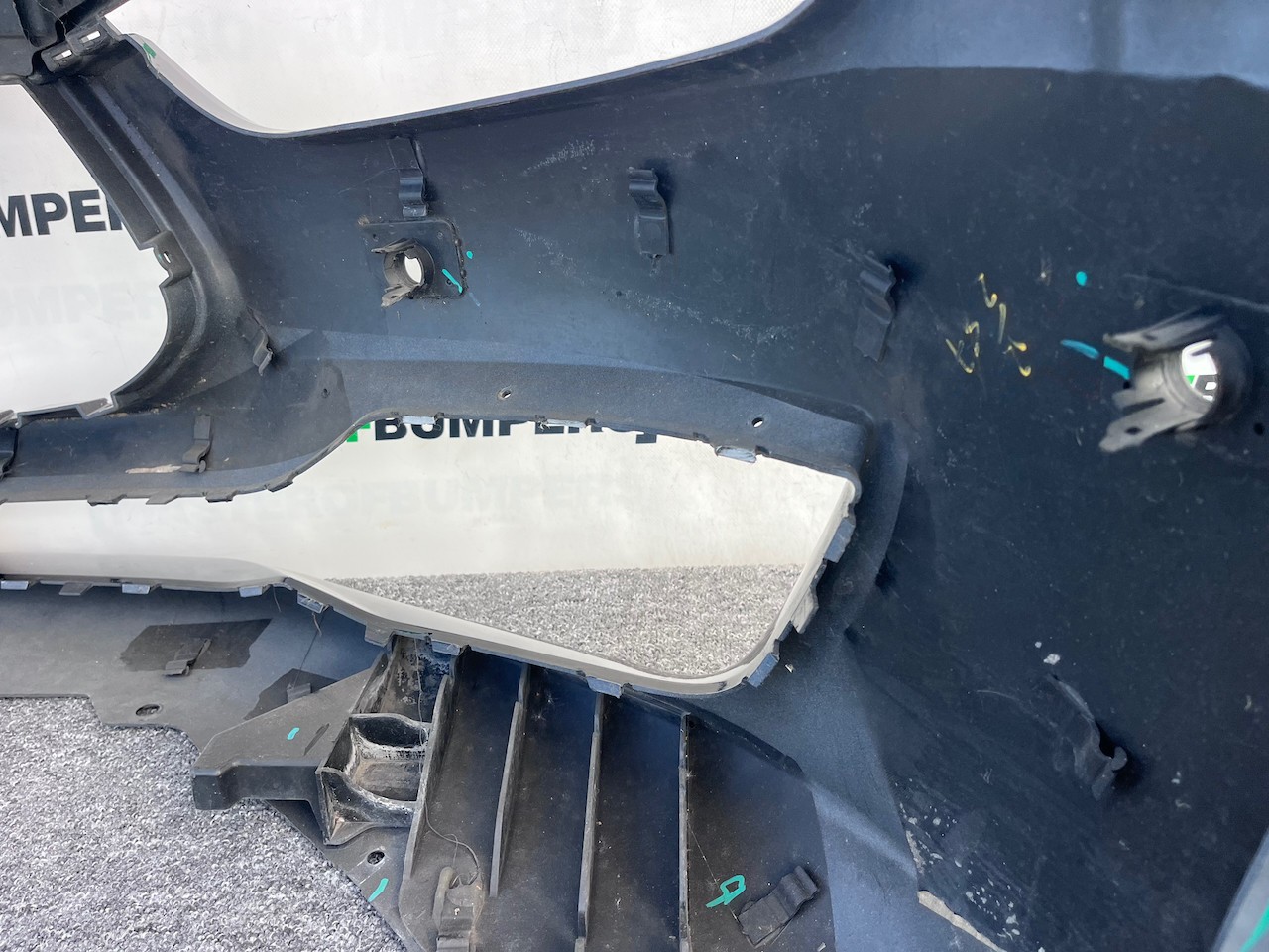 Maserati Ghibli Granlusso S Royale 2018 - 2022 Front Bumper 6 Pdc Genuine [p616]