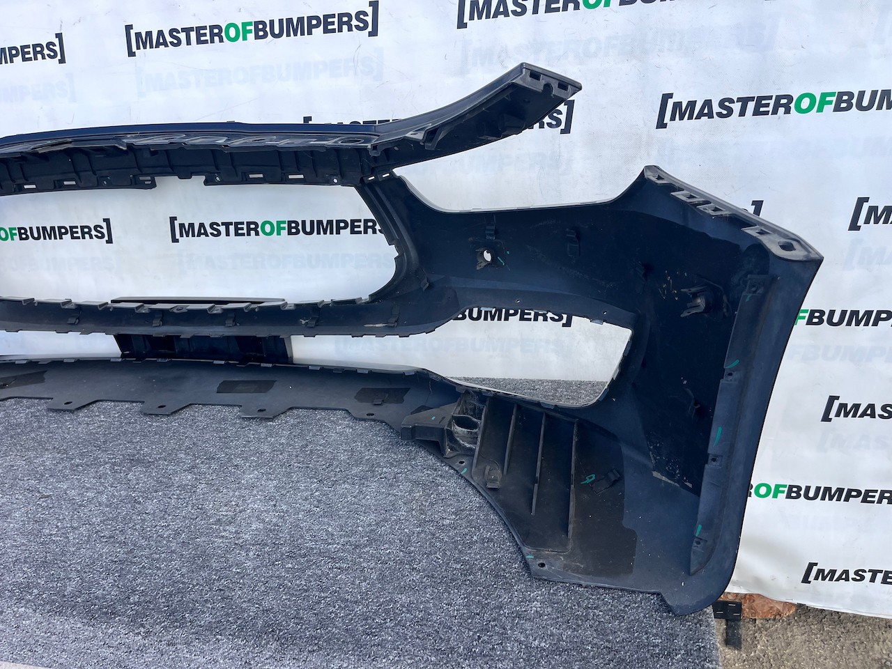 Maserati Ghibli Granlusso S Royale 2018 - 2022 Front Bumper 6 Pdc Genuine [p616]