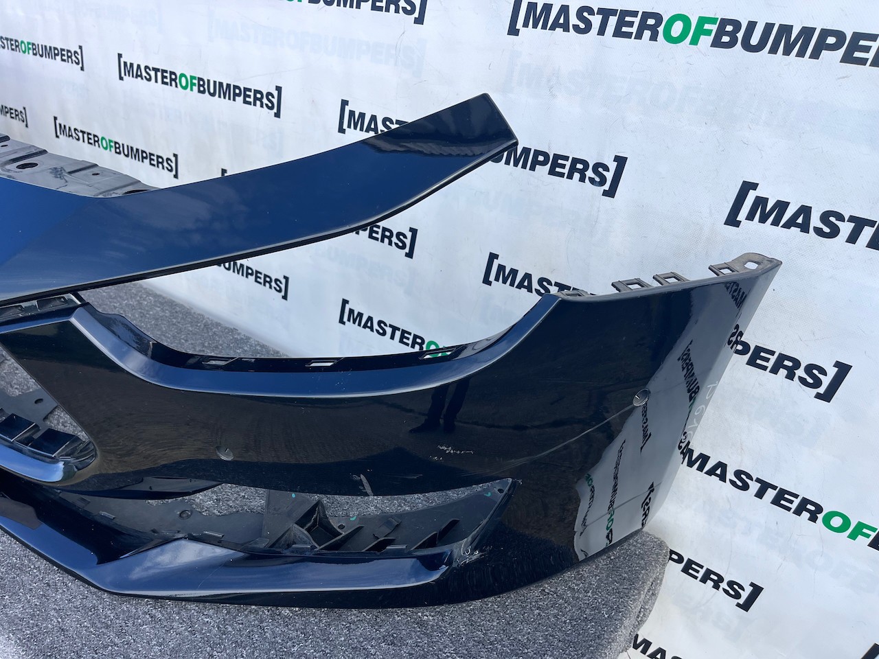 Maserati Ghibli Granlusso S Royale 2018 - 2022 Front Bumper 6 Pdc Genuine [p616]