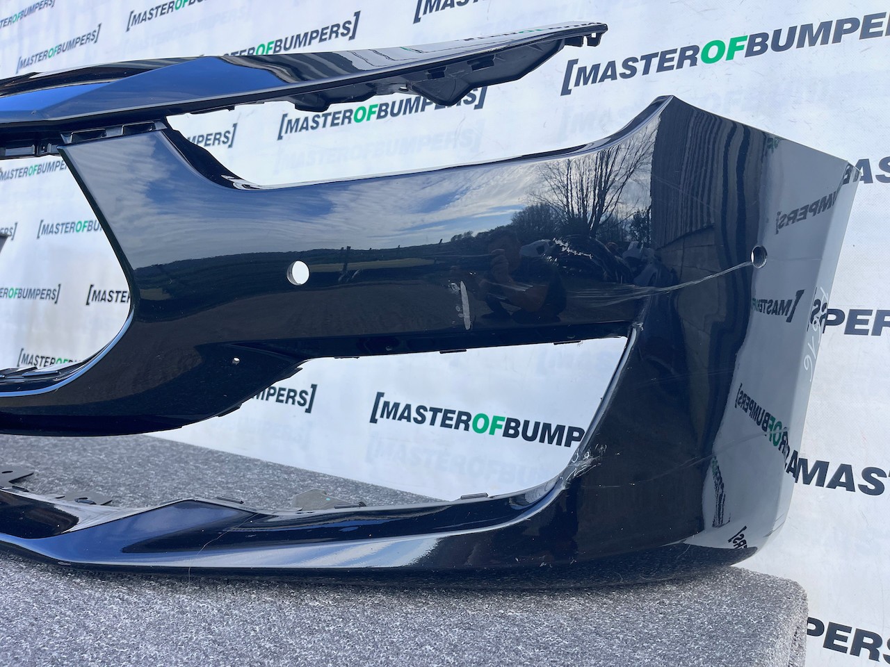 Maserati Ghibli Granlusso S Royale 2018 - 2022 Front Bumper 6 Pdc Genuine [p616]