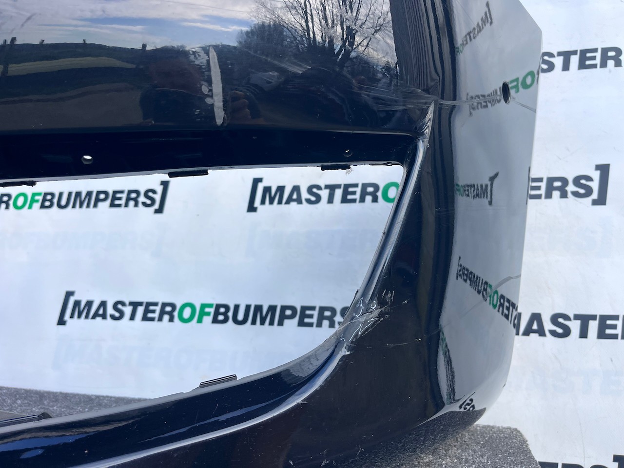 Maserati Ghibli Granlusso S Royale 2018 - 2022 Front Bumper 6 Pdc Genuine [p616]