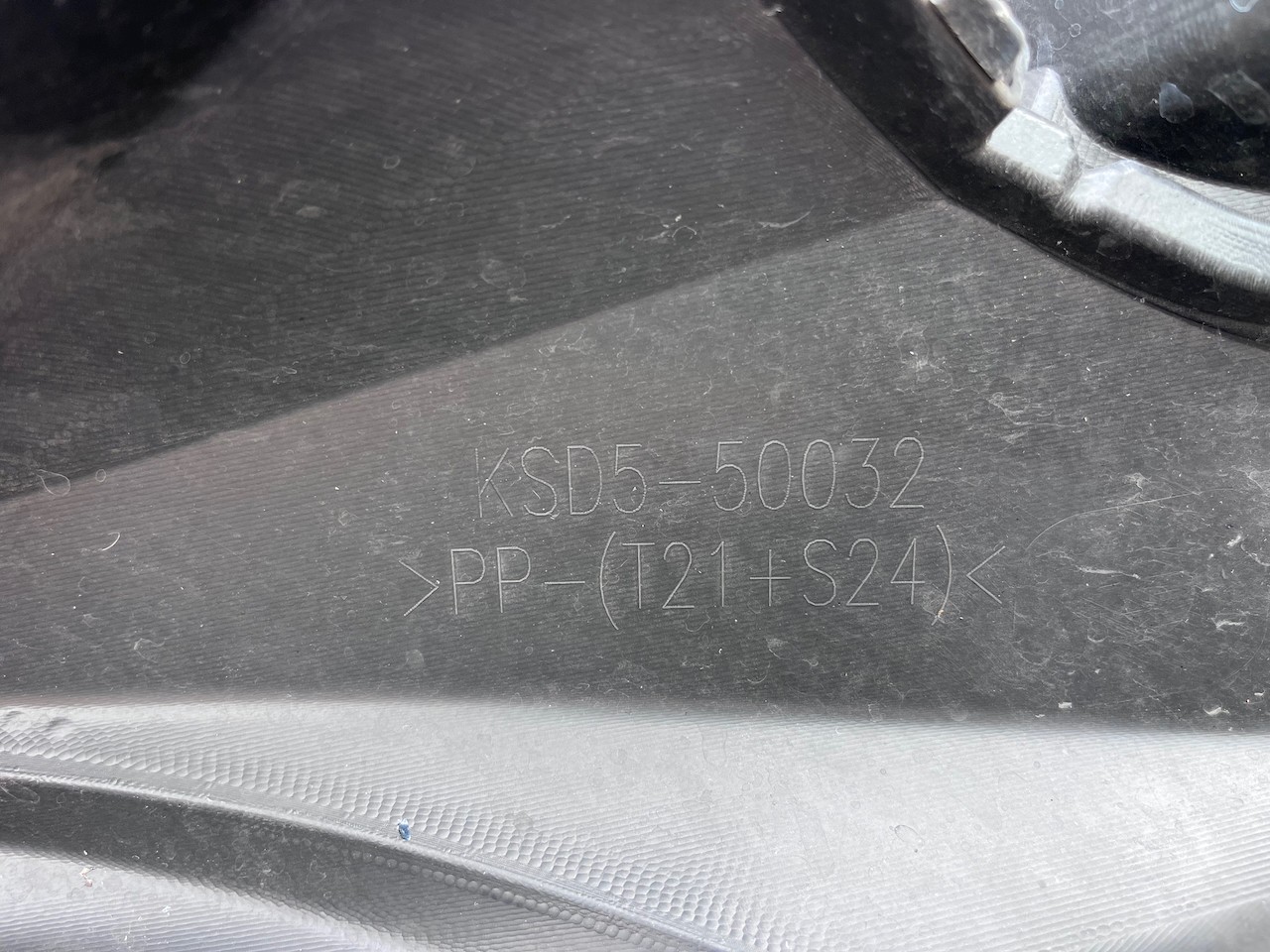 Mazda Cx-5 Cx5 Sport Mk2 2022-2025 Front Bumper 4 Pdc No Jets Genuine [g649]