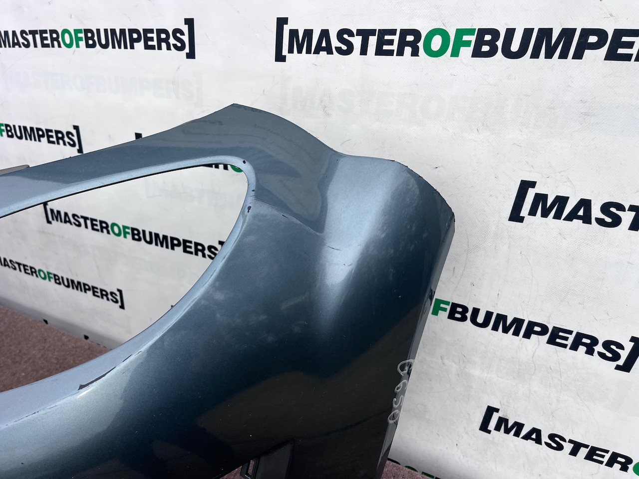 Mazda Mx5 Mx-5 Cabrio Nc2 Lift 2009-2012  Front Bumper Genuine [g650]