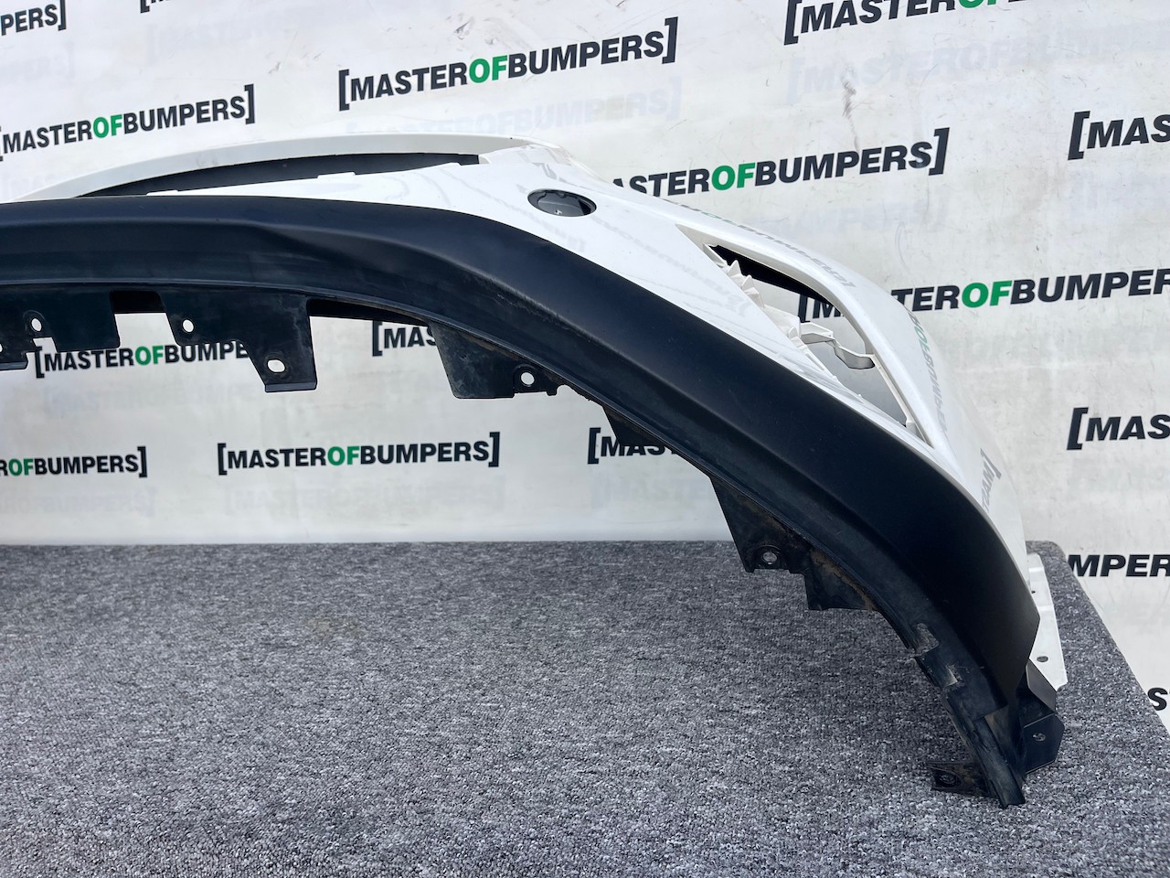 Mazda Cx3 Cx-3 Sport Skyactive 2015-2019 Front Bumper Genuine [g568]