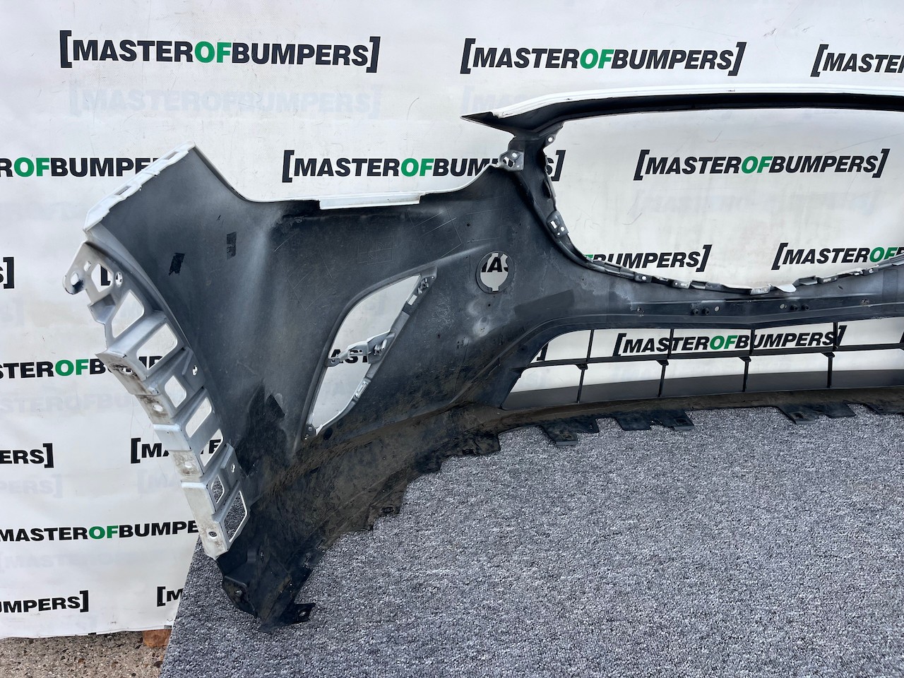 Mazda Cx3 Cx-3 Sport Skyactive 2015-2019 Front Bumper Genuine [g568]