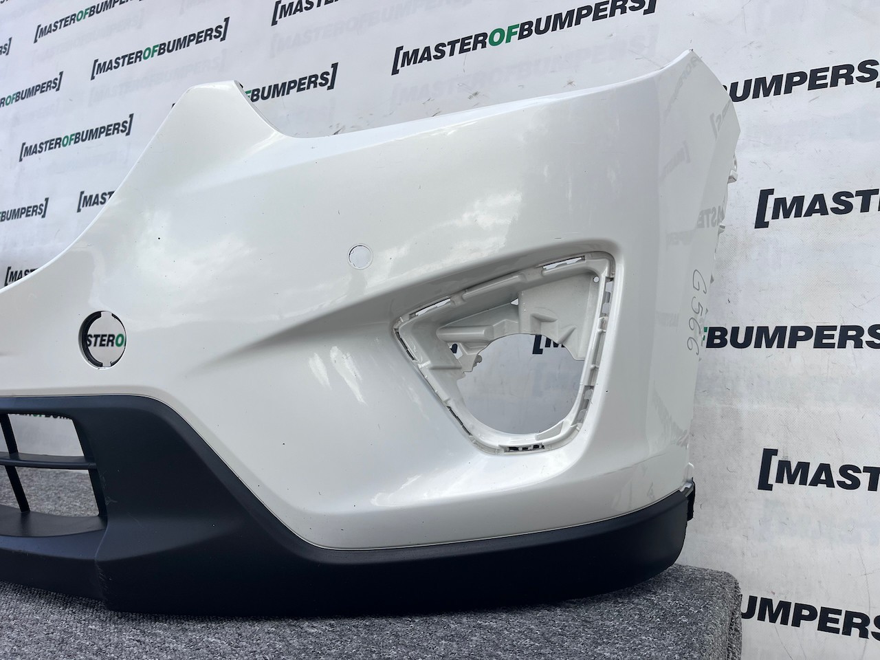 Mazda Cx-5 Cx5 Mk1 2012-2016 Front Bumper 4 Pdc No Jets Genuine [g566]