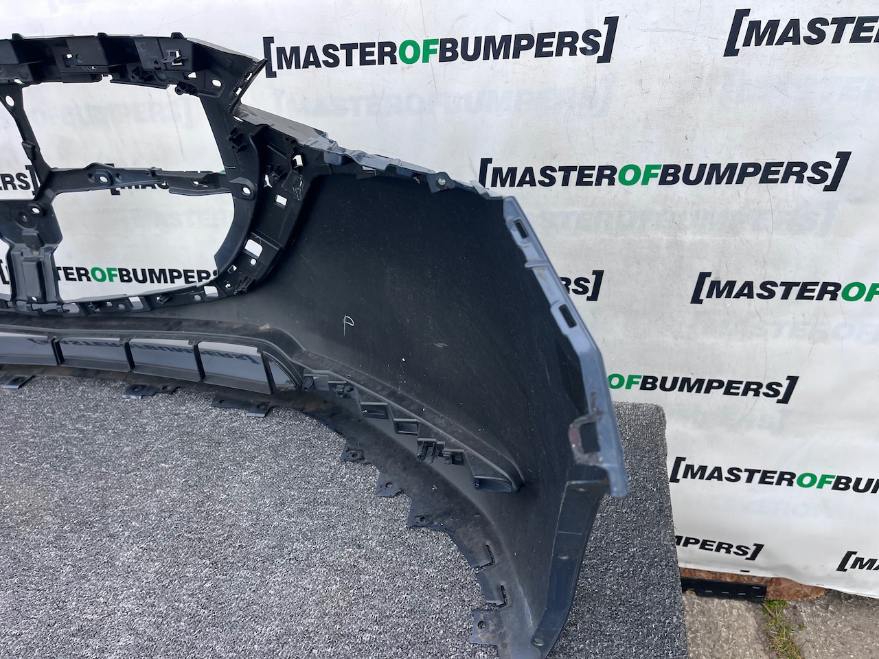 Mazda 2 Skyactiv Lift Hatchback 2019-2023 Front Bumper Genuine [g622]