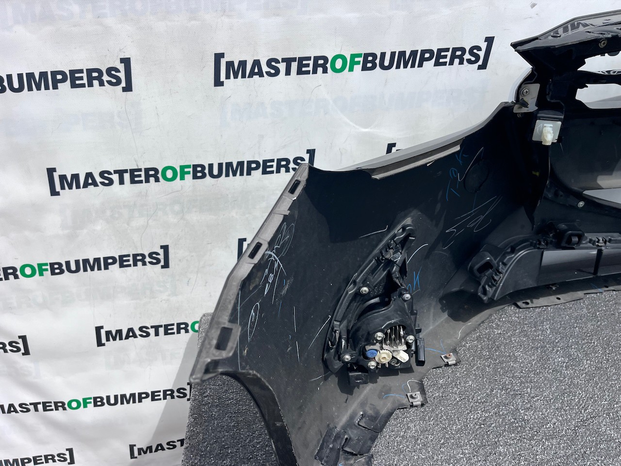 Mazda 2 Mk3 Hatchback Skyactive 2014-2018 Front Bumper Genuine [g536]