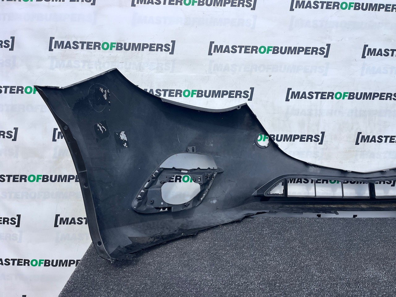 Mazda 3 Skyactiv Saloon Estate Mk3 2013-2016 Front Bumper No Pdc Genuine [g640]