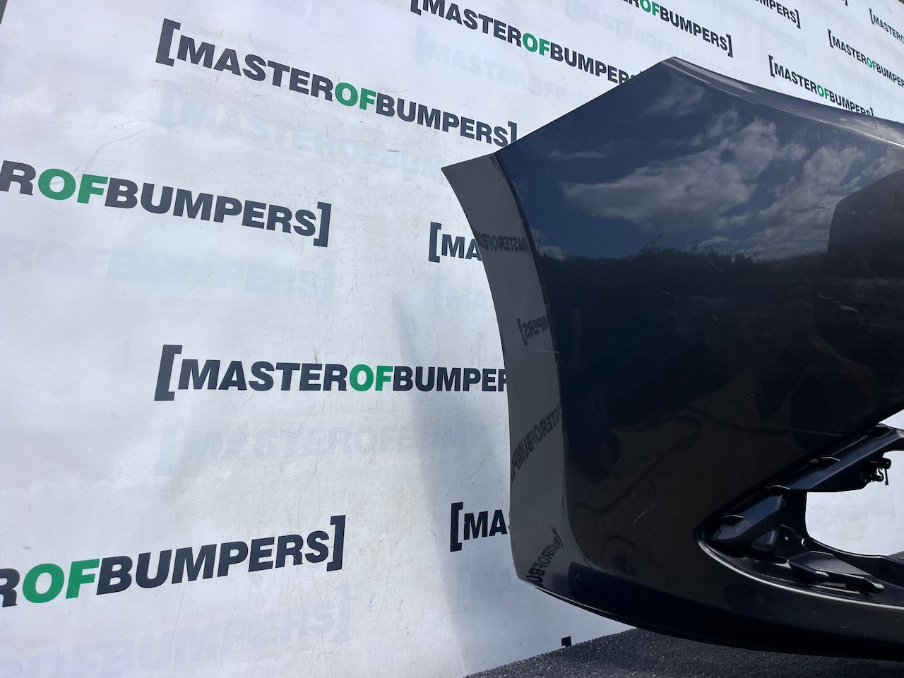 Mazda 3 Skyactiv Saloon Estate Mk3 2013-2016 Front Bumper No Pdc Genuine [g640]