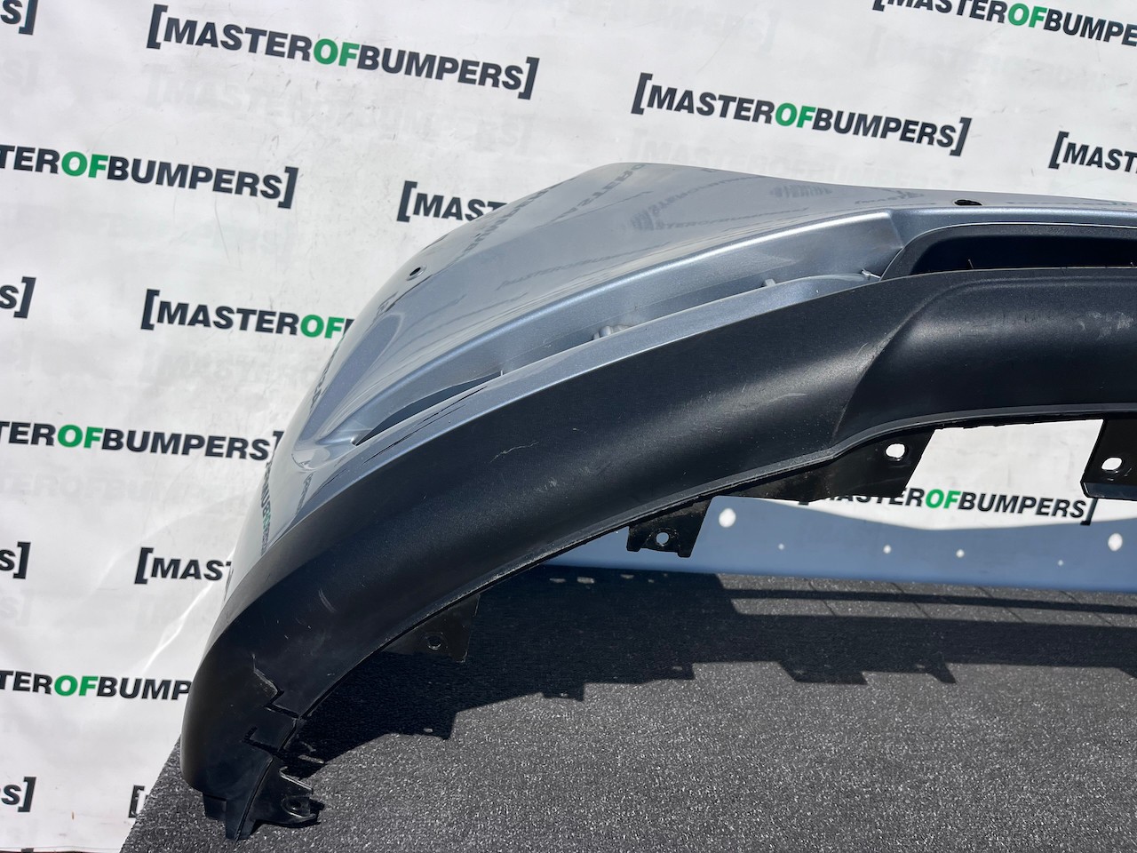 Mazda Cx-5 Cx5 Sport Mk2 2017-2021 Front Bumper 4 Pdc No Jets Genuine [g643]