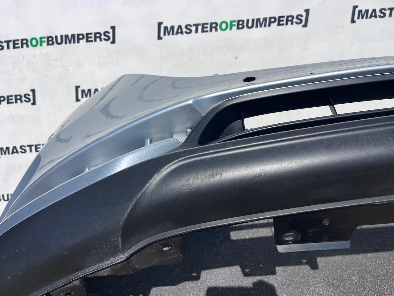 Mazda Cx-5 Cx5 Sport Mk2 2017-2021 Front Bumper 4 Pdc No Jets Genuine [g643]