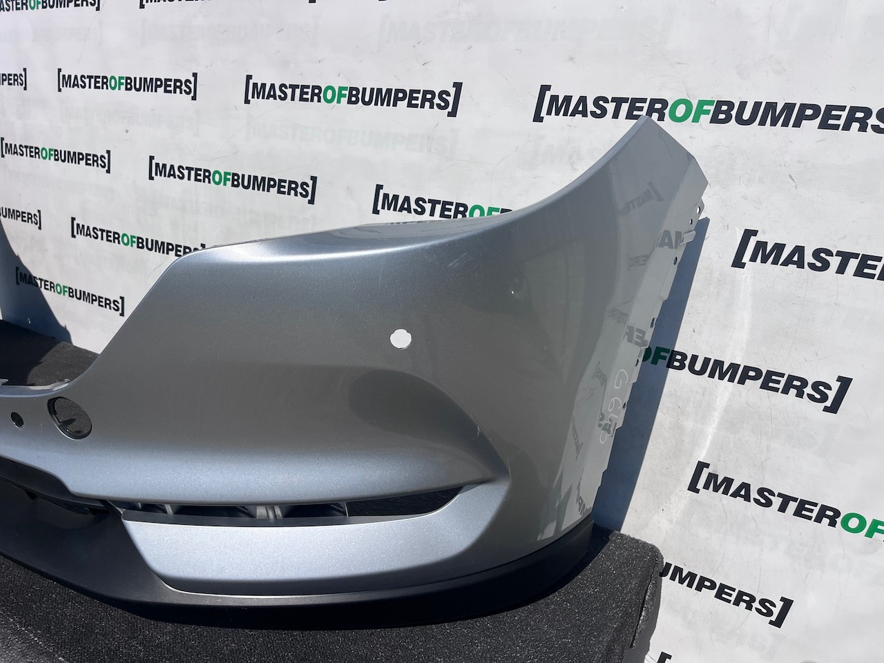 Mazda Cx-5 Cx5 Sport Mk2 2017-2021 Front Bumper 4 Pdc No Jets Genuine [g643]