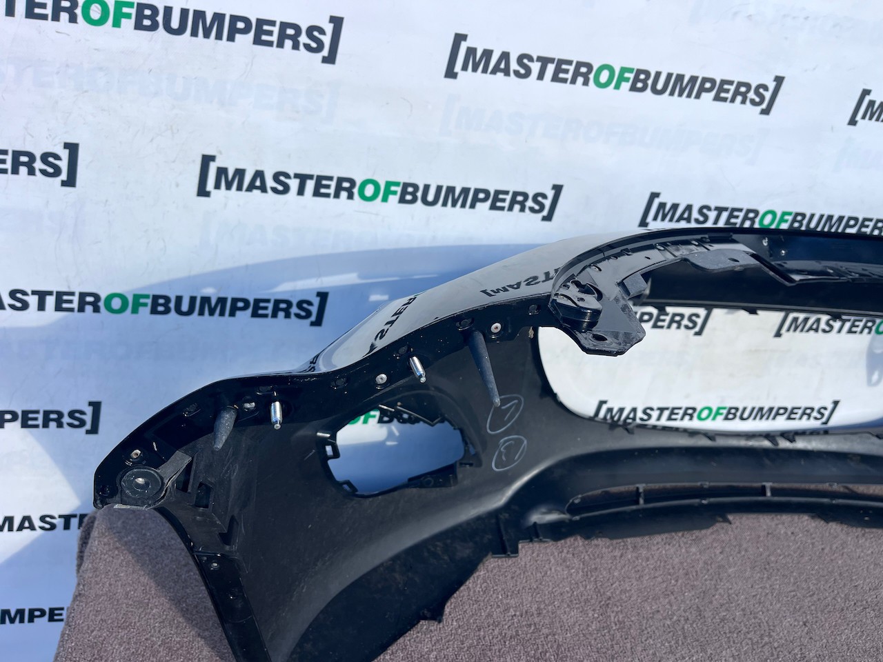 Mazda Mx5 Mx-5 Cabrio Nc2 Lift 2009-2012  Front Bumper Genuine [g653]