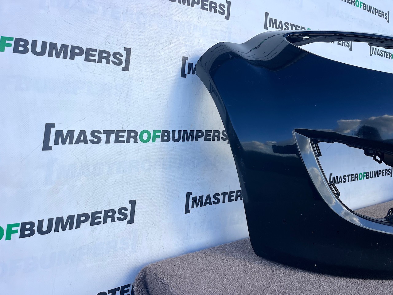 Mazda Mx5 Mx-5 Cabrio Nc2 Lift 2009-2012  Front Bumper Genuine [g653]