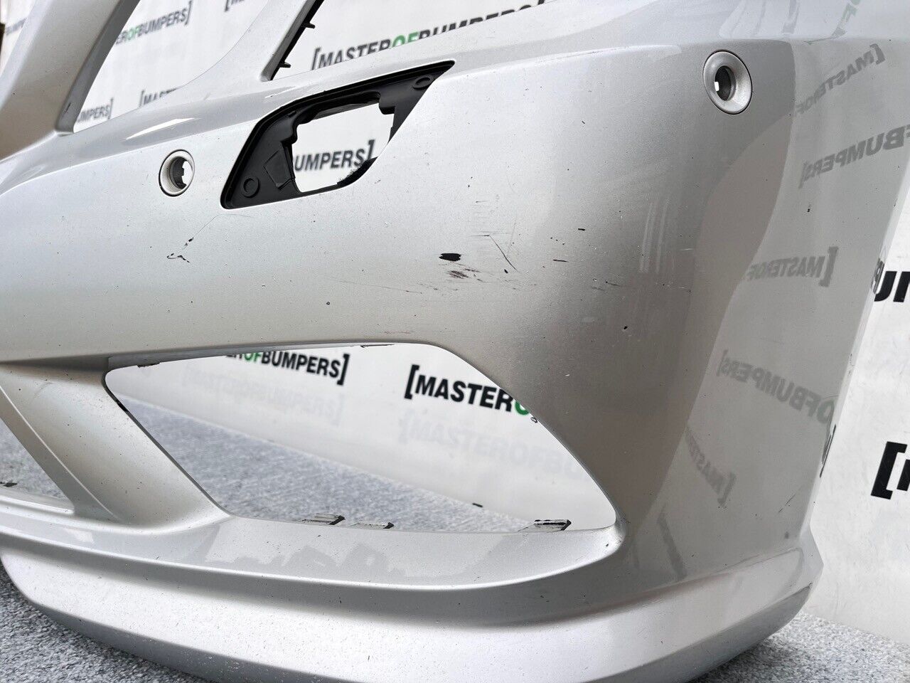 Mercedes E Class Amg A207 Coupe Cabrio 2009-2012 Front Bumper Genuine [e690]